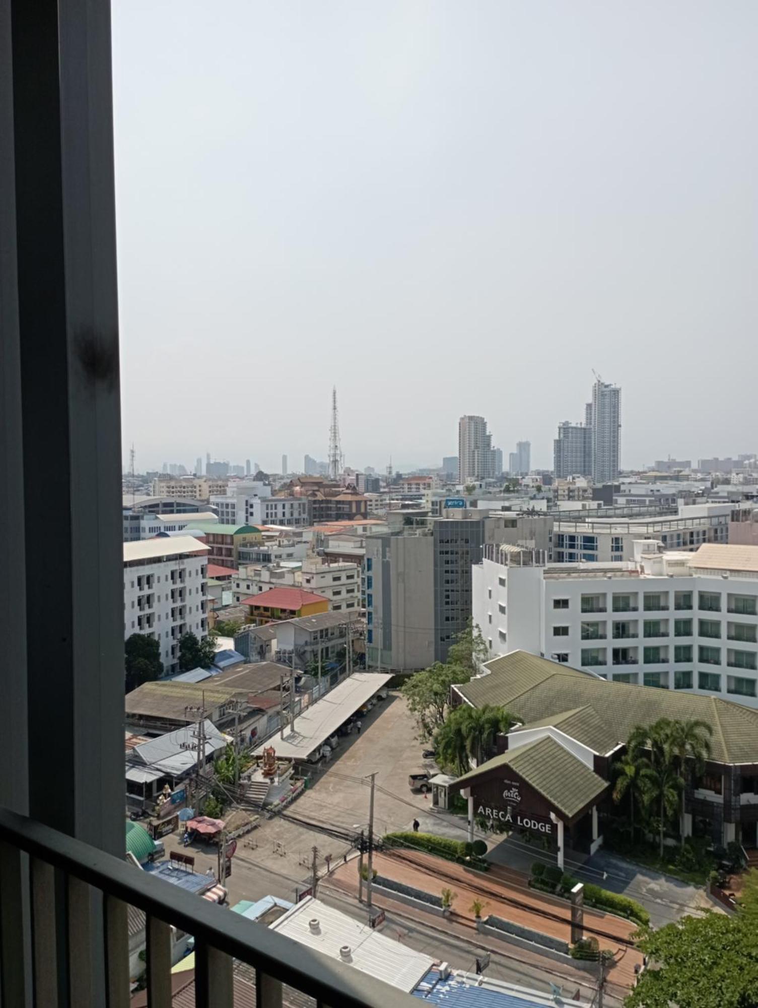 Aparthotel The Base Pattaya By Nami Exterior foto